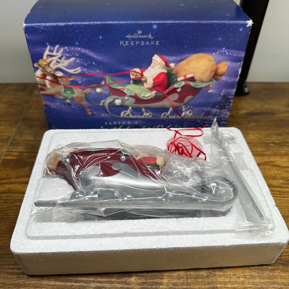 Hallmark Keepsake 2005 Santa's Midnight Ride Dash Away All Sleigh Decoration
